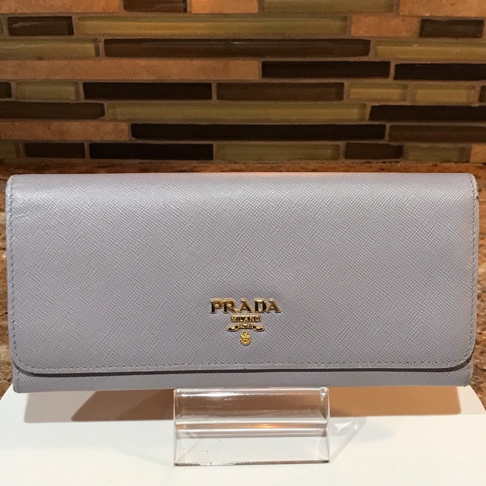 Prada Signature Saffiano Leather Continental Wallet 😍🔥 - Picture 4 of 17